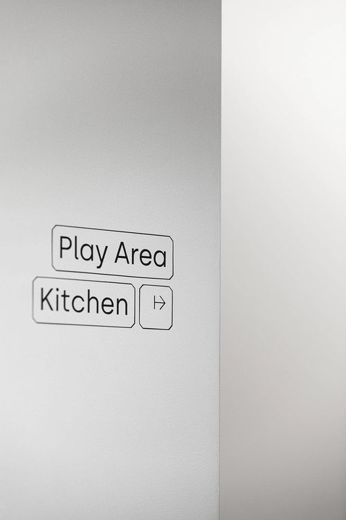 从平面设计到数字产品品牌形象与广告制作 一体化视觉传达策略